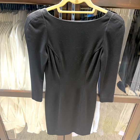 Diane Von Furstenberg Classic Black Dress 3/4 sleeve Sheath dress Used. - Picture 2 of 4